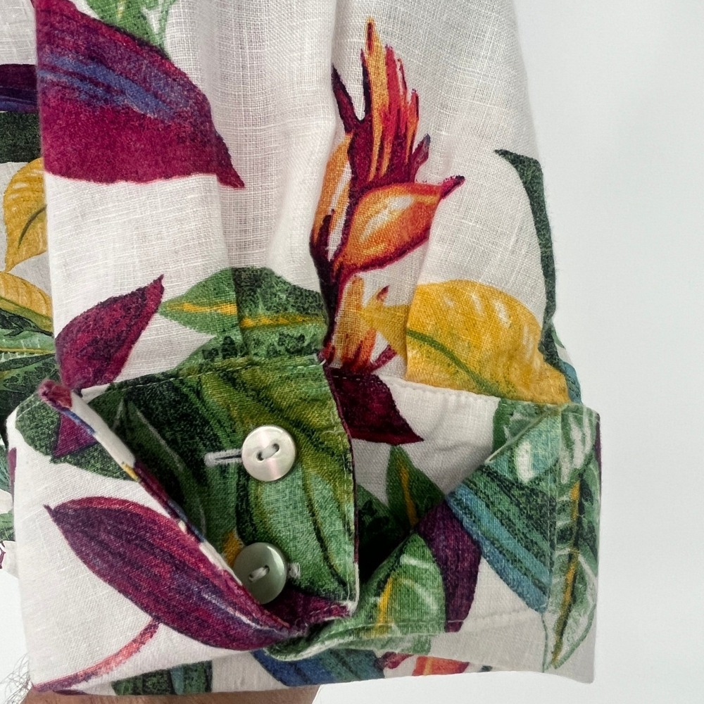 Chicos 100% Linen Tropical Floral Button Up Shirt Womens 1 M Resort Coastal - Picture 7 of 11
